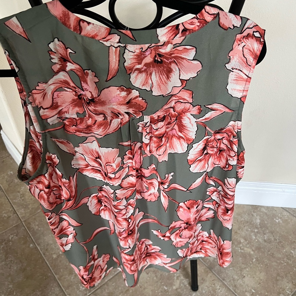 Plus Size Blouse - Picture 3 of 5